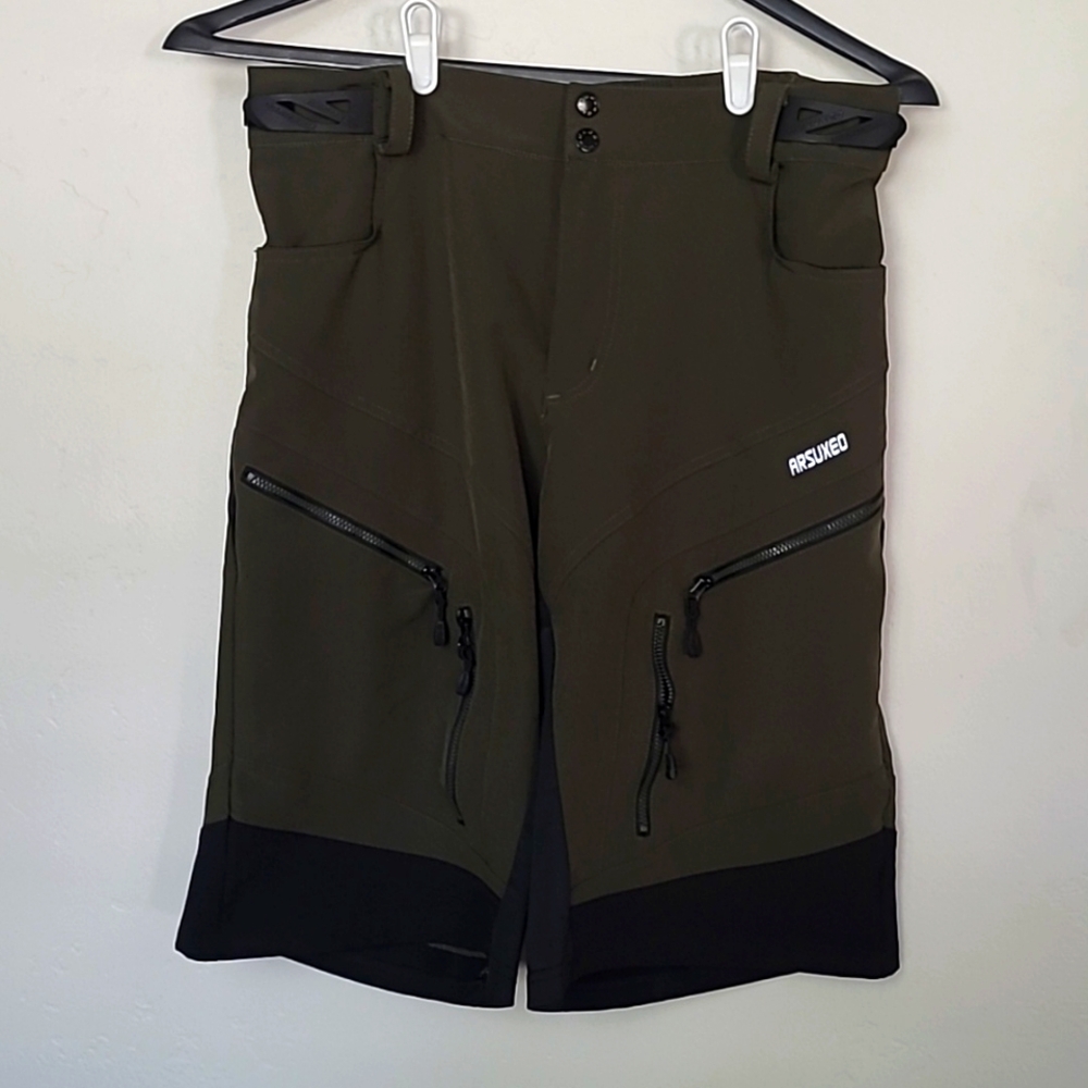 Arsuxeo men's active wear shorts size M